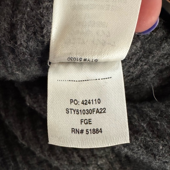 Patagonia Recycled Wool Cardigan NWOT Gray Chunky Knit Sweater Dark Academia - Picture 11 of 14